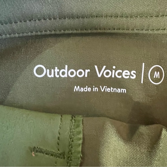 Outdoor Voices adjustable cargo midi skirt with belt size M like new condition - Picture 11 of 12